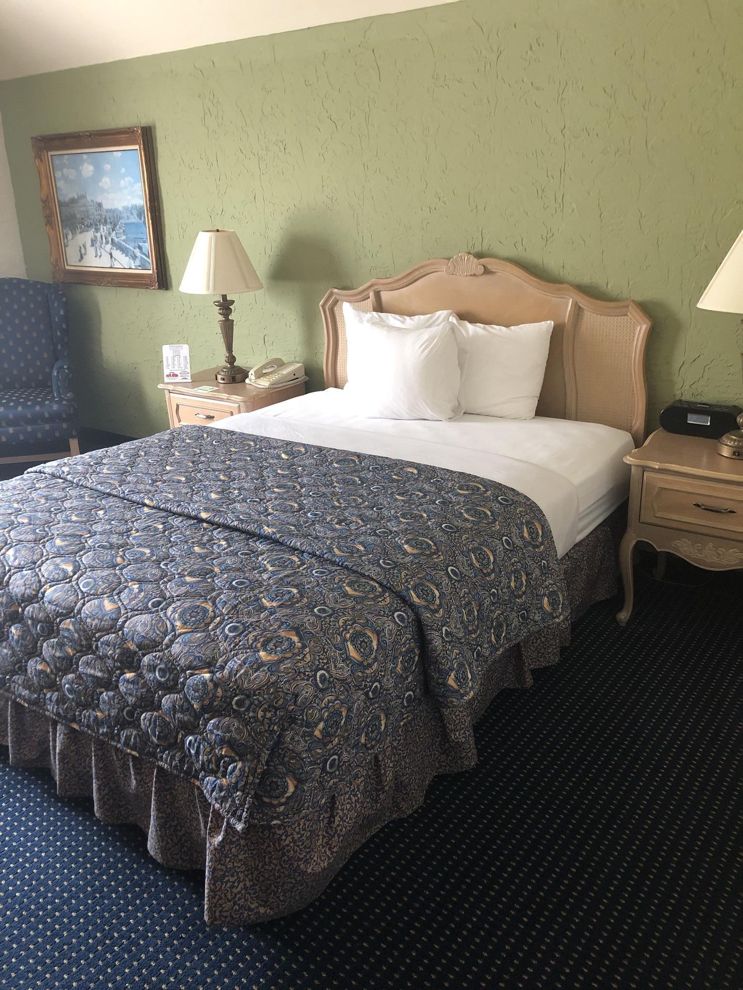 The Chateau Bloomington Hotel And Conference Center ภายนอก รูปภาพ