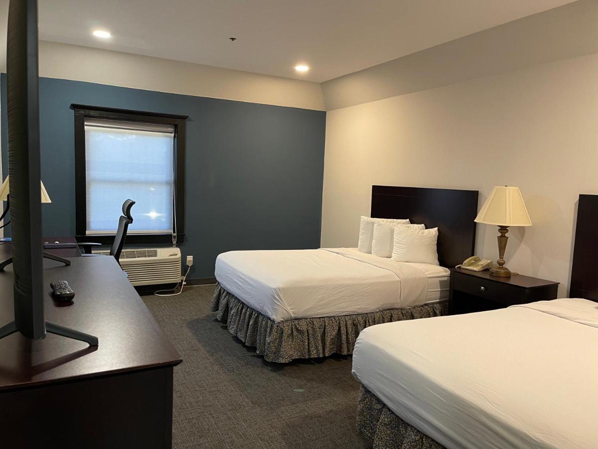 The Chateau Bloomington Hotel And Conference Center ภายนอก รูปภาพ