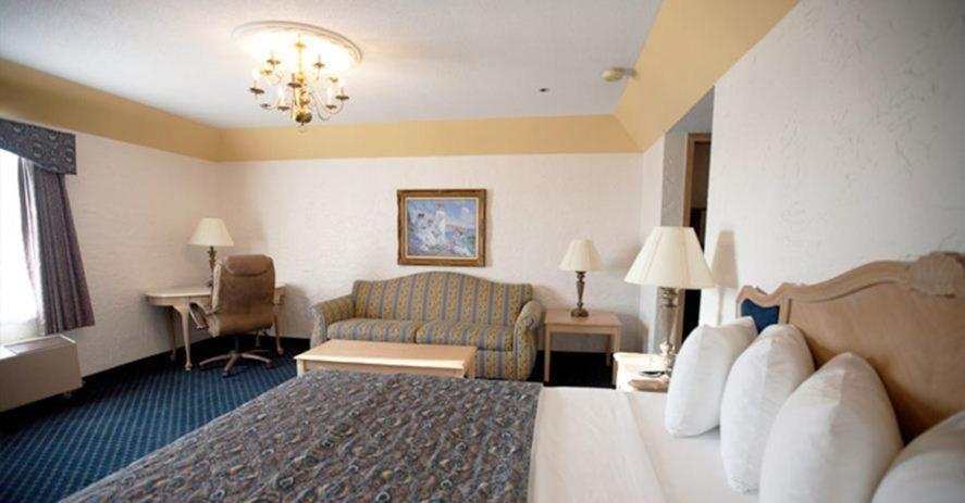 The Chateau Bloomington Hotel And Conference Center ภายนอก รูปภาพ